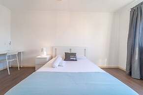 House and People - Feliciano Ramos 2