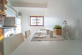 House and People - Feliciano Ramos 2