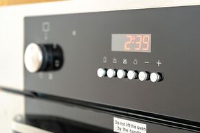 House and People - Feliciano Ramos 2