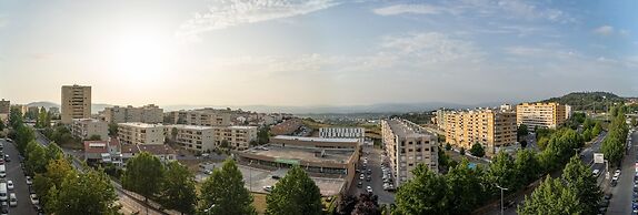 House and People - Feliciano Ramos 2