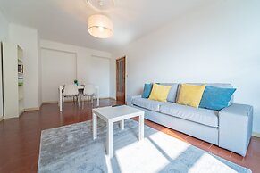 House and People - Feliciano Ramos 2