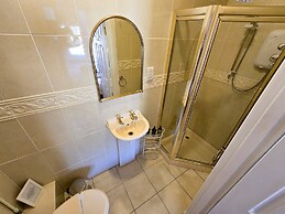 Lochwood House B&B and Self Catering