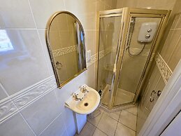 Lochwood House B&B and Self Catering