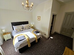 Lochwood House B&B and Self Catering