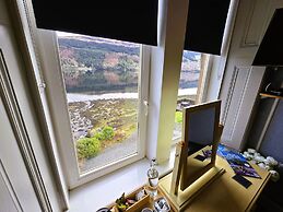 Lochwood House B&B and Self Catering