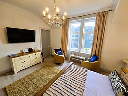 Lochwood House B&B and Self Catering