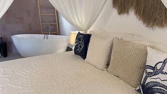 Tranquilseas Eco Lodge & Dive Center