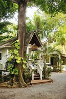 Tranquilseas Eco Lodge & Dive Center