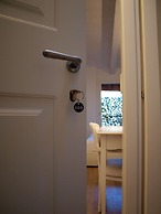 Cosmopolitan Central Rooms