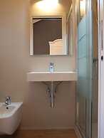 Cosmopolitan Central Rooms