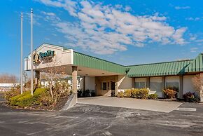 Quality Inn & Suites New Hartford - Utica