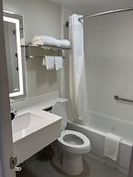 Quality Inn & Suites New Hartford - Utica