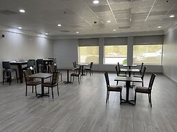 Quality Inn & Suites New Hartford - Utica