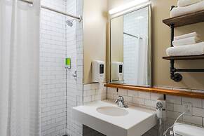 HI New Orleans - Hostel