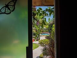 Hotel Villas Mariposas