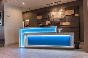 Holiday Inn Express & Suites Birmingham - Homewood by IHG