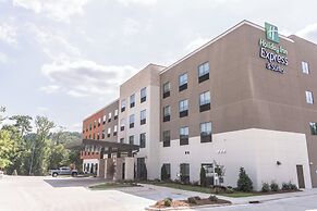 Holiday Inn Express & Suites Birmingham - Homewood by IHG