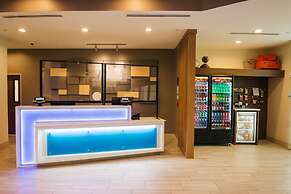 Holiday Inn Express & Suites Birmingham - Homewood by IHG