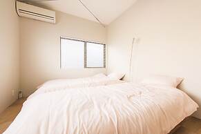 GrapeHouse Koenji - Hostel, - Caters to Women