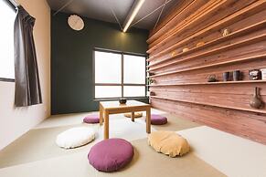 GrapeHouse Koenji - Hostel, - Caters to Women