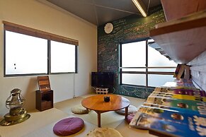 GrapeHouse Koenji - Hostel, - Caters to Women