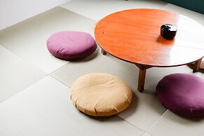 GrapeHouse Koenji - Hostel, - Caters to Women