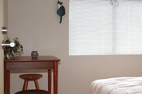 GrapeHouse Koenji - Hostel, - Caters to Women