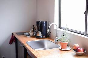 GrapeHouse Koenji - Hostel, - Caters to Women