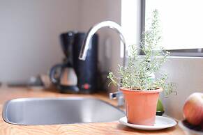 GrapeHouse Koenji - Hostel, - Caters to Women