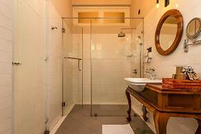 Castle Hill Bungalow