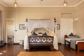 Castle Hill Bungalow