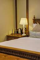 Castle Hill Bungalow