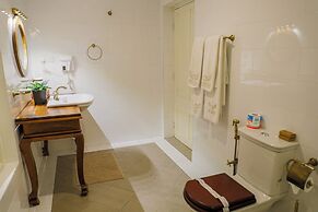 Castle Hill Bungalow