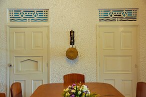 Castle Hill Bungalow