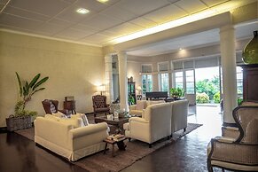 Castle Hill Bungalow