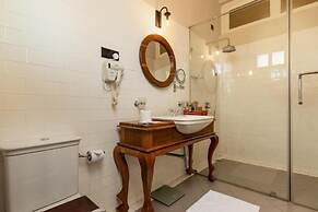 Castle Hill Bungalow