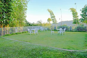 Castle Hill Bungalow