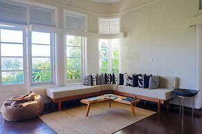 Castle Hill Bungalow