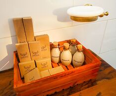 Castle Hill Bungalow