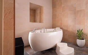 Qalaalti Hotel & Spa