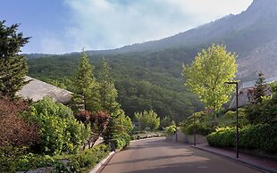 Qalaalti Hotel & Spa