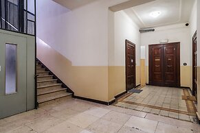 San Petronio Central Studio