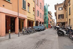 Bologna Central Studio