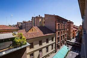 Skyline Central Apartment