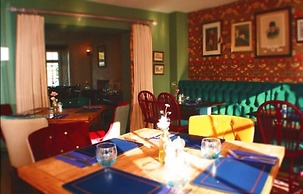 Cat and Custard Pot Inn