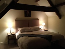 Cat and Custard Pot Inn