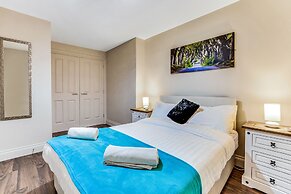 The Ship's Key Aparthotel