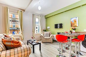 The Ship's Key Aparthotel