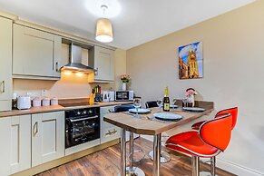 The Ship's Key Aparthotel