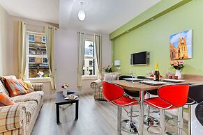 The Ship's Key Aparthotel